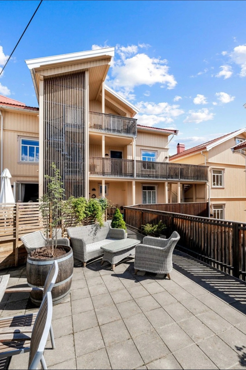 Felles uteområde med felles grill og utemøbler